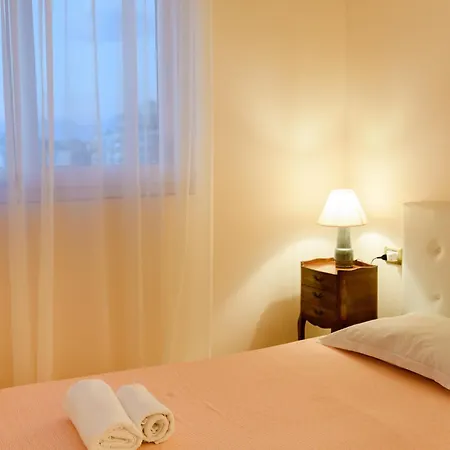 Lägenhet Terrace Cityscape 2