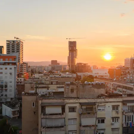 Terrace Cityscape 2 Lägenhet Tirana
