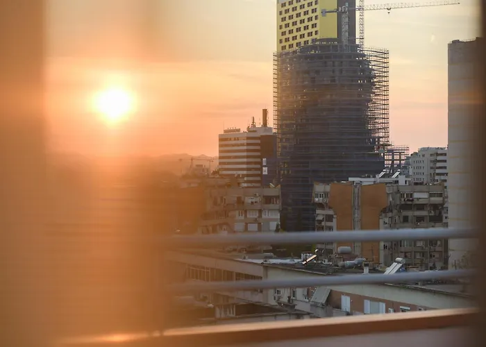 Terrace Cityscape 2 * 地拉那